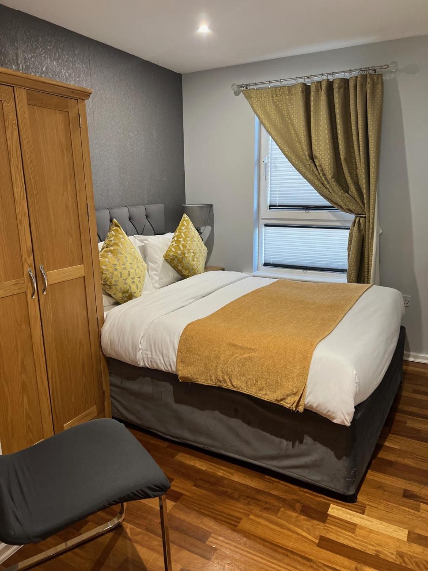 Cockledora, A Luxury Ground Floor Beachfront Apartment ラネリー エクステリア 写真
